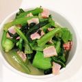 鉄ちゃんキッチン's cooksnap of when they made 小松菜とベーコン炒め.