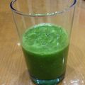 あき0304's cooksnap of when they made 基本のグリーンスムージー.