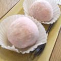 Omamama's cooksnap of when they made もちこちゃんで簡単○いちごミルク大福○.