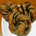 ふわっとふわりん's cooksnap of when they made 黒ごま折込シート.