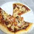youich's cooksnap of when they made ホームベーカリーでかんたんスパイシーピザ.