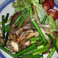 Mappygirl's cooksnap of when they made 簡単☆牛肉ニンニクの芽まいたけ和風炒め.