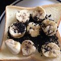 こたつねこくん's cooksnap of when they made カルピスソフト黒胡麻ばななトースト.