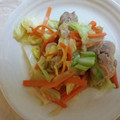 クックRQ222J☆'s cooksnap of when they made ふしぎなお皿でハーブチキンと野菜炒め.