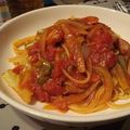 つっちーの嫁's cooksnap of when they made キャベツとソーセージのトマトパスタ.