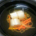 ユーロン's cooksnap of when they made じゅわ〜☆お麩と玉ねぎとしめじのすまし汁.