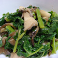 はるか彼方's cooksnap of when they made 明日葉と舞茸のマヨ粒マスタード炒め.