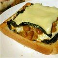 「榊」's cooksnap of when they made 絶品！ハマる！納豆チーズトースト.