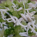 なつお0526's cooksnap of when they made かぶの葉としらすと塩だけでご飯がすすむ.
