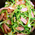 kpqpf6's cooksnap of when they made ちゃちゃっと簡単♪豆苗とセロリの炒め物.