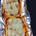 ジンベえちゃん's cooksnap of when they made 餃子の皮のピザ.