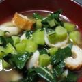 Tomchon's cooksnap of when they made ブロッコリーの茎と葉のお味噌汁.