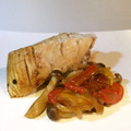 minyaminya's cooksnap of when they made ルクエdeさわらと野菜のバルサミコソース.