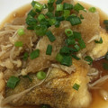 なかぁゃ's cooksnap of when they made ご飯がすすむ♪鱈ときのこのおろし煮.
