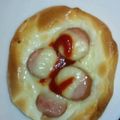 あみ1011's cooksnap of when they made 残った餃子の皮で即席ピザ☆.