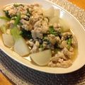 くるみとまろん's cooksnap of when they made 同時に２品！カブのそぼろあん.