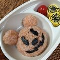 アンノイエ's cooksnap of when they made キャラ弁✿ハロウイン☆ミッキー.