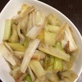 liarra's cooksnap of when they made アンチョビの威力で♪美味しいリーキ炒め.