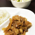 まりコレ。's cooksnap of when they made 豚肉の蒲焼のタレ炒め丼！.