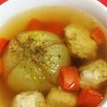 ☆アリスの姉ちゃん☆'s cooksnap of when they made まるごと玉ねぎスープ with 肉団子.