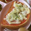 時花菜's cooksnap of when they made これだけで美味しい！ピザトースト☆.