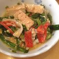 とろけい's cooksnap of when they made 揚げとカニカマとニラ玉子とじ.