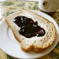 ローズレース's cooksnap of when they made クリチ&ブルーベリージャムトースト.