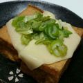 ☆shizu's cooksnap of when they made 簡単✴︎厚揚げの葱チーズ焼き.