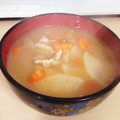 こじんまり君's cooksnap of when they made 我が家の簡単トン汁.