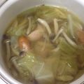 よっぴぃO3's cooksnap of when they made しめじとキャベツのコンソメスープ♪.