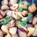 hakobetet's cooksnap of when they made ピーマンとちくわ、こんにゃくヘルシー炒め.