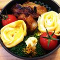 すみッコぐらし's cooksnap of when they made 簡単キャラ弁おかず☆薄焼き卵の薔薇★.