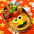 マッハママ's cooksnap of when they made ＊キャラ弁おかず＊　お花ハンバーグ.