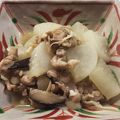 ☆ROKO☆'s cooksnap of when they made アメリカで作る大根と鶏肉の塩麹炒め煮.