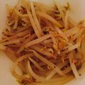 kkll0000's cooksnap of when they made レンジでチ～ン！もやしのバターしょうゆ.