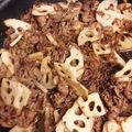 〈＊HATO＊〉's cooksnap of when they made 牛肉とレンコンのすき焼風煮.