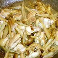 kana0327's cooksnap of when they made 〜秋満載〜たっぷりきのこの鷄ごぼう炒め★.