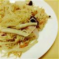 memo･'s cooksnap of when they made ニラとササミの素麺チャンプル♪.