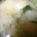 ちぃちゃんだよ！'s cooksnap of when they made 基本の＊若布と豆腐の味噌汁＊.