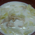 ひとみん0921's cooksnap of when they made 蟹缶と白菜、ネギの豆乳スープ.