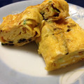 ぁぃぁぃぁぃ's cooksnap of when they made お弁当に★塩昆布、揚げ玉、ねぎの卵焼き.