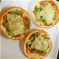 ぶらうんシュガー's cooksnap of when they made 余り物で簡単☆餃子の皮ピザ♪.