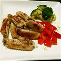 MHmama☆kei's cooksnap of when they made 簡単！手羽中とパプリカ❀ハーブソルト焼き.