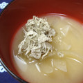 もこりこ's cooksnap of when they made 玉ねぎととろろ昆布のお味噌汁.