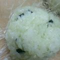 クックMAB152☆'s cooksnap of when they made 永谷園☆お茶漬けの素で簡単!!おにぎり.