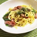 Lilyurie's cooksnap of when they made ソーセージのクリームソース タリアテッレ.