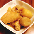 ぽよすけ☆'s cooksnap of when they made 手羽先と里芋の煮物.