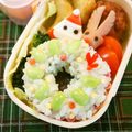sacoママ's cooksnap of when they made キャラ弁☆クリスマスリース.