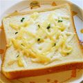 あ～ちゃんさ～ちゃん's cooksnap of when they made 超簡単！朝食に！ネギマヨチーズトースト☆.