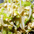 mami＆yu's cooksnap of when they made ★もやしとｷｬﾍﾞﾂのﾏﾖ玉子炒め★.